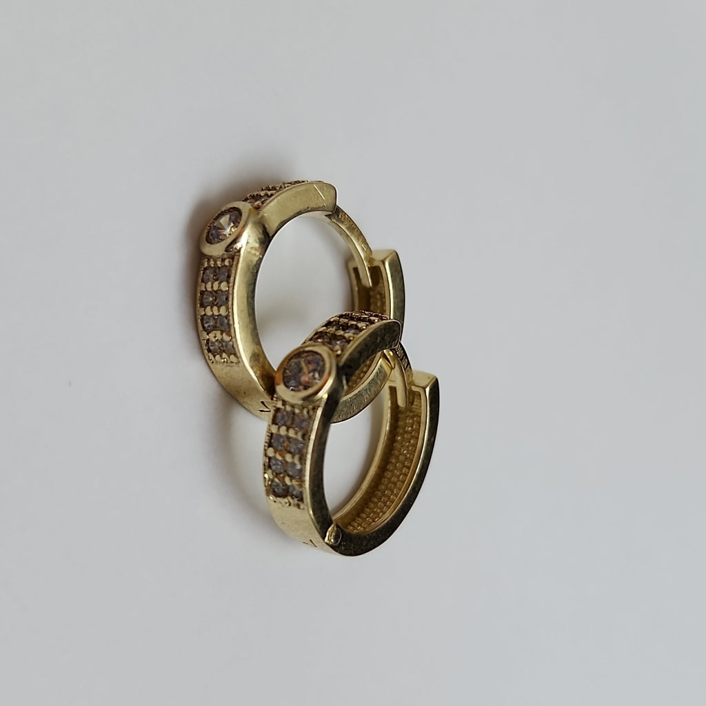 ARETES ARRACADAS C CIRCONIAS 10K 2.7 GR (NUEVO)
