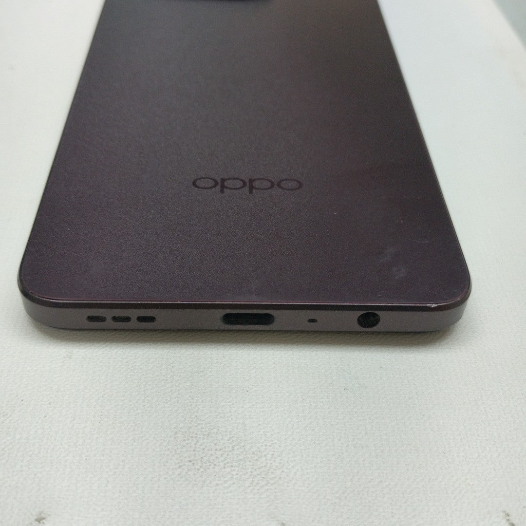 CELULAR OPPO A40 CPH2669 (2024) 256 GB 4 GB RAM (SEMINUEVO)
