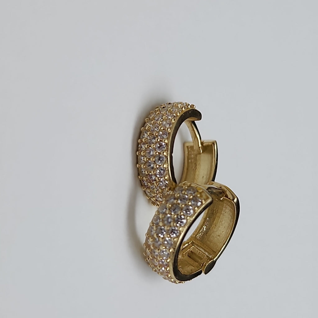 ARETES HUGGIE CON CIRCONIAS 14K 2 GR (NUEVO)