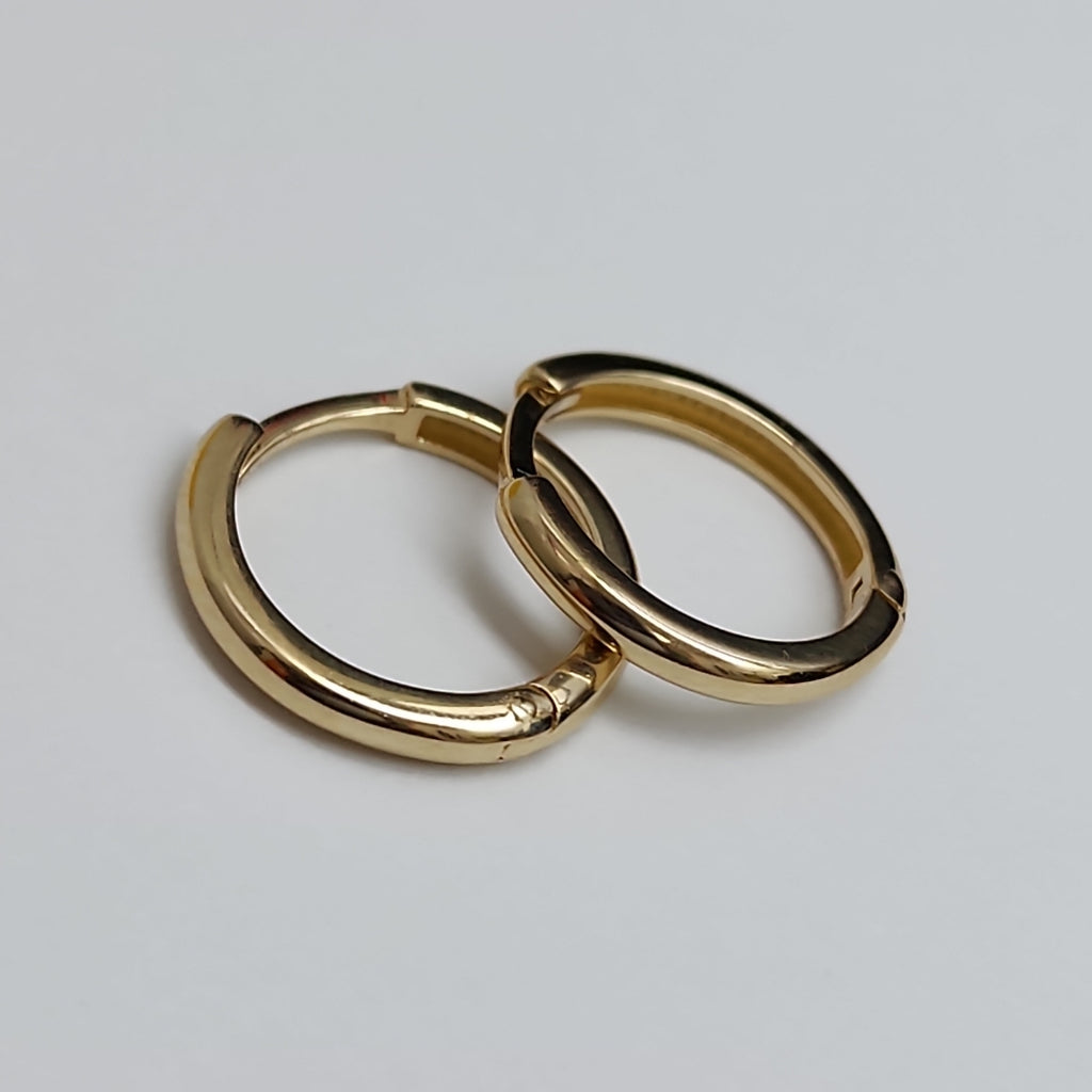 ARETES HUGGIES LISAS 14K 1.4 GR (NUEVO)