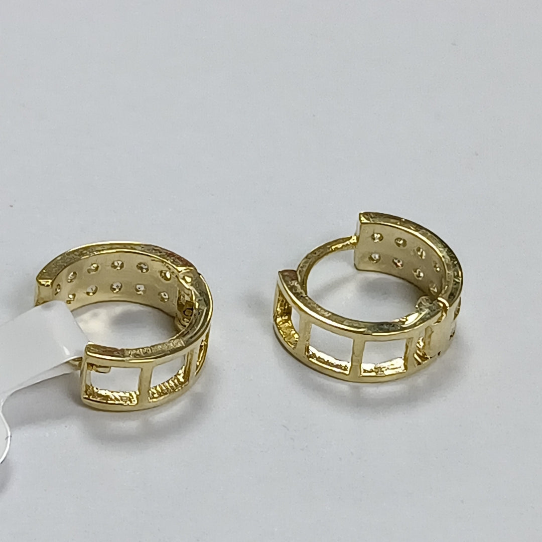 ARETES HUGGIES C CIRCONIAS 14K 1.7 GR (NUEVO)
