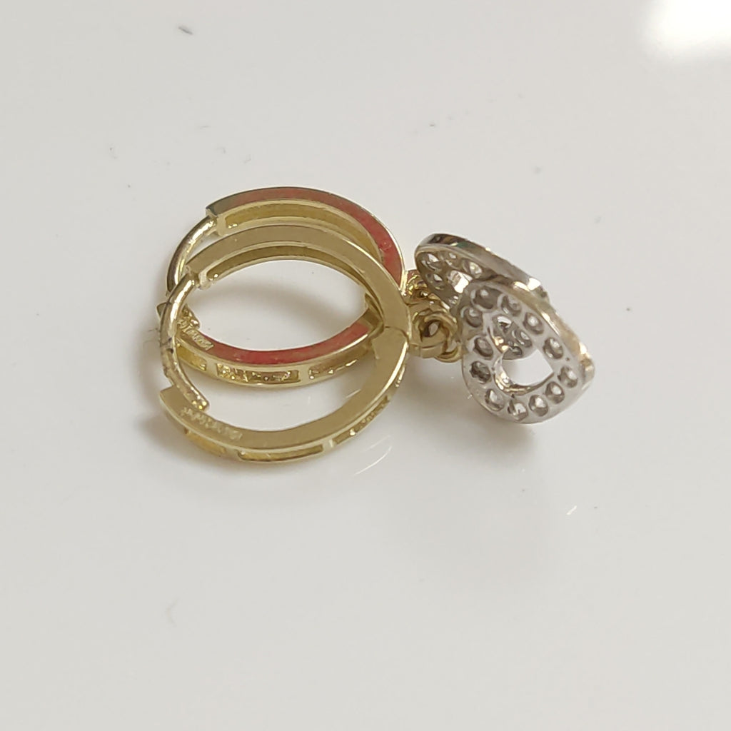 ARETES HUGGIES CON DIJE CORAZON Y CIRCONIAS 14K 2 GR (NUEVO)