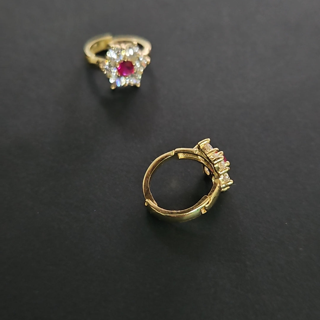 ARETES HUGGIES CON CIRCONIAS Y PIEDRA DE COLOR 14K 1.7 GR (NUEVO)