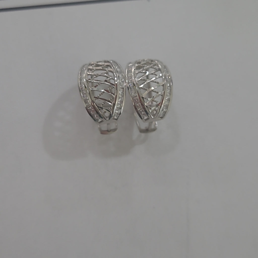 ARRACADAS PAR ORO 14 K 4.2 GRMS (SEMINUEVO)