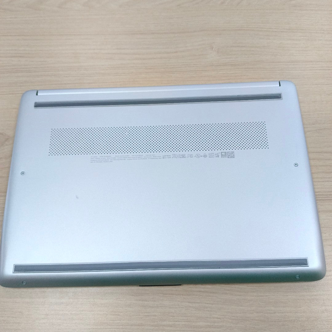 LAPTOP HP 14-DQ0532LA (2024) 128 GB SSD 4 GB RAM (SEMINUEVO)