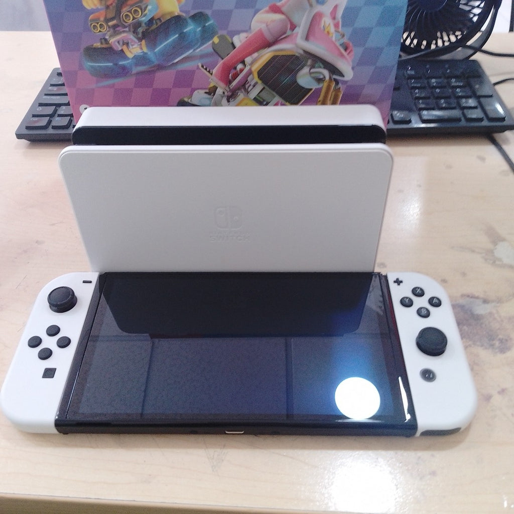 CONSOLA DE VIDEOJUEGO NINTENDO SWITCH OLED 64 GB (SEMINUEVO)