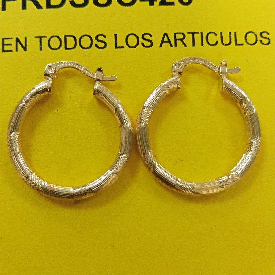ARETES TEJIDO ARRACADAS BISELADAS 14K 3.8 GR (NUEVO)