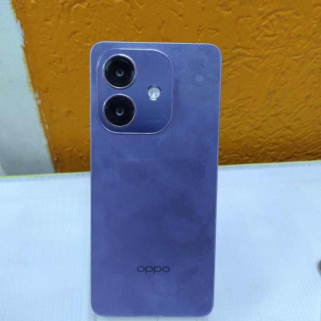 CELULAR OPPO A40 CPH2669 (2024) 256 GB 4 GB RAM (SEMINUEVO)