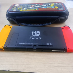 CONSOLA DE VIDEOJUEGO NINTENDO SWITCH 1.1 32 GB (SEMINUEVO)