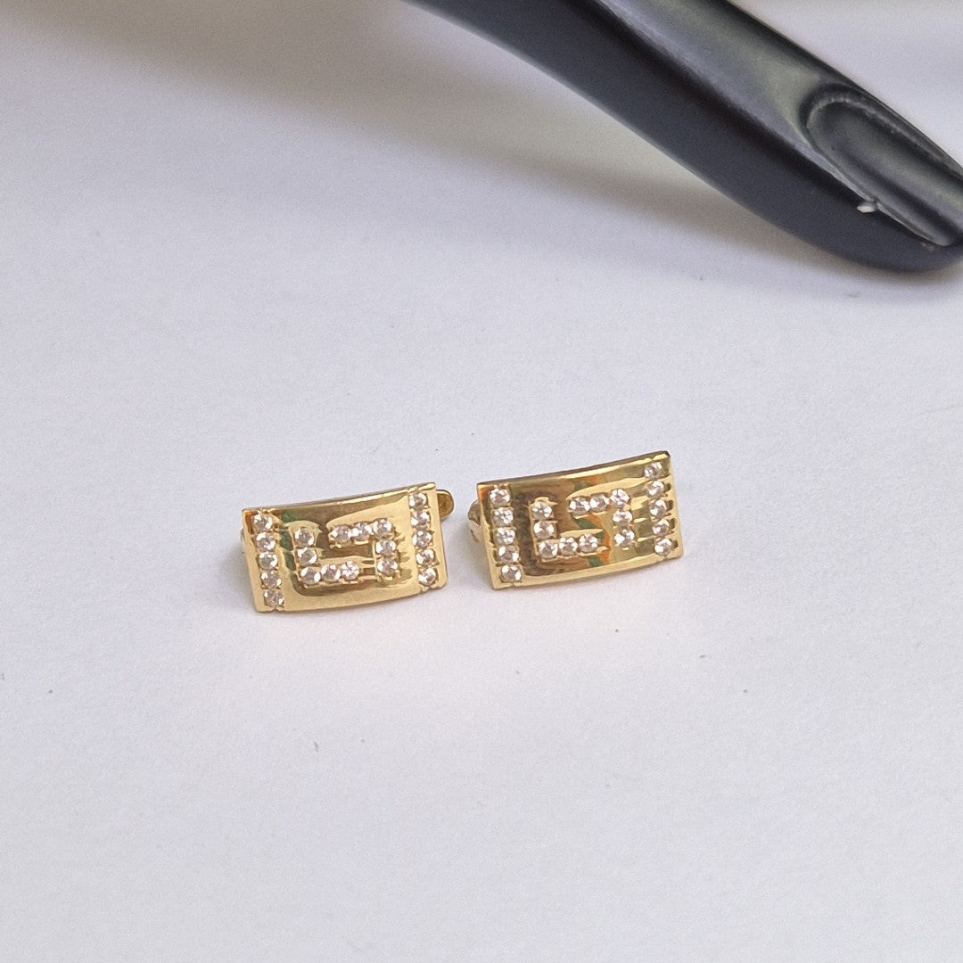 ARETES PAR ORO 14 K 2.4 GRMS (SEMINUEVO)