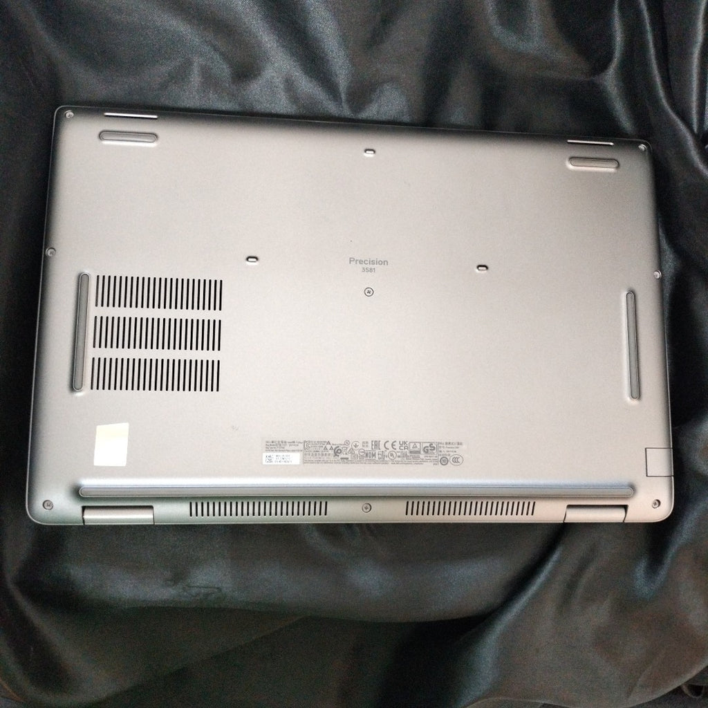 LAPTOP DELL PRECISION 3581 (2023) 1 TB SSD 16 GB RAM (SEMINUEVO)