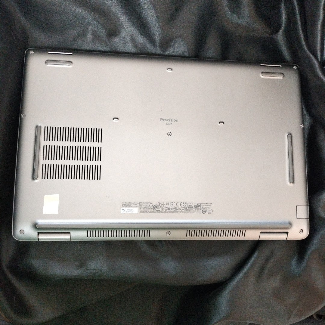 LAPTOP DELL PRECISION 3581 (2023) 1 TB SSD 16 GB RAM (SEMINUEVO)