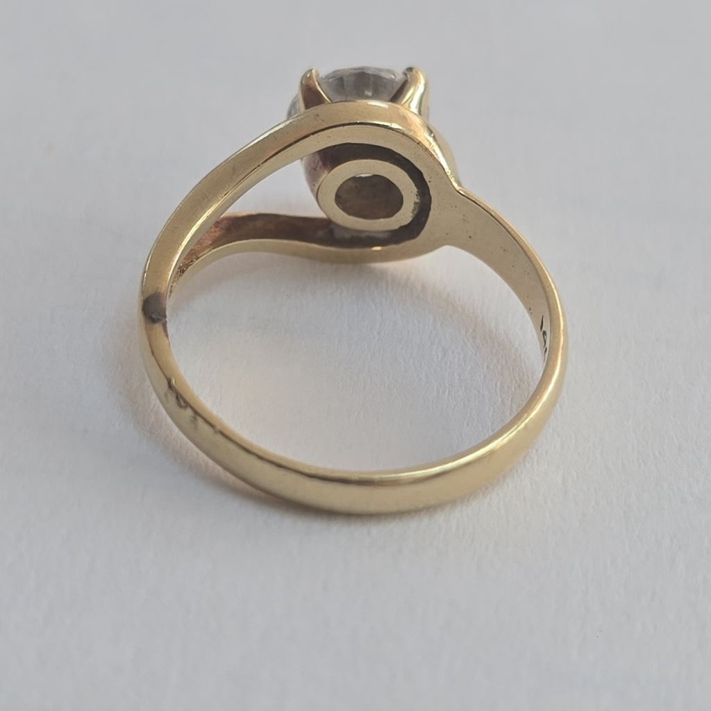 SOLITARIO ORO 14 K 3,20 GRMS (SEMINUEVO)