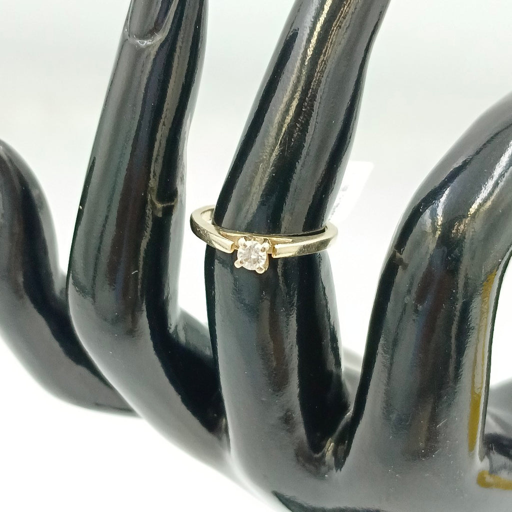 SOLITARIO ORO 14 K 2.7 GRMS (SEMINUEVO)