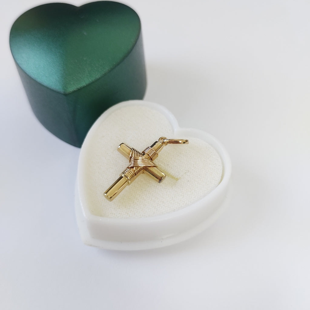 CRUZ ORO 14 K 2,10 GRMS (SEMINUEVO)