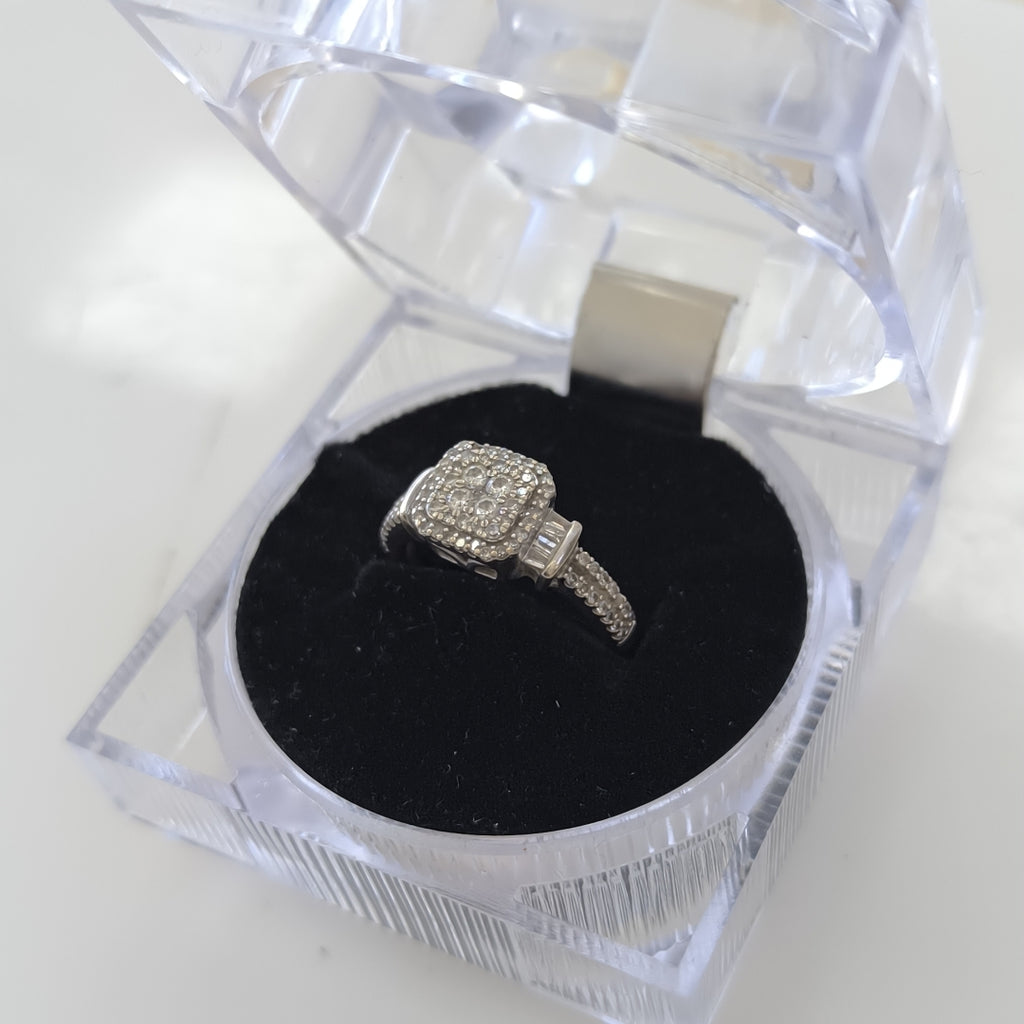 ANILLITO ORO BLANCO 10 K 2,90 GRMS (SEMINUEVO)