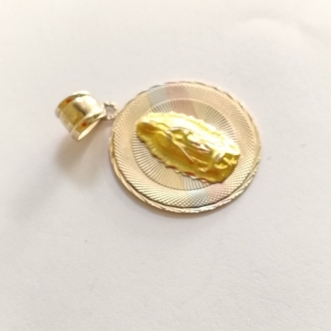 MEDALLA RELIGIOSA ORO 10 K 4.3 GRMS (SEMINUEVO)