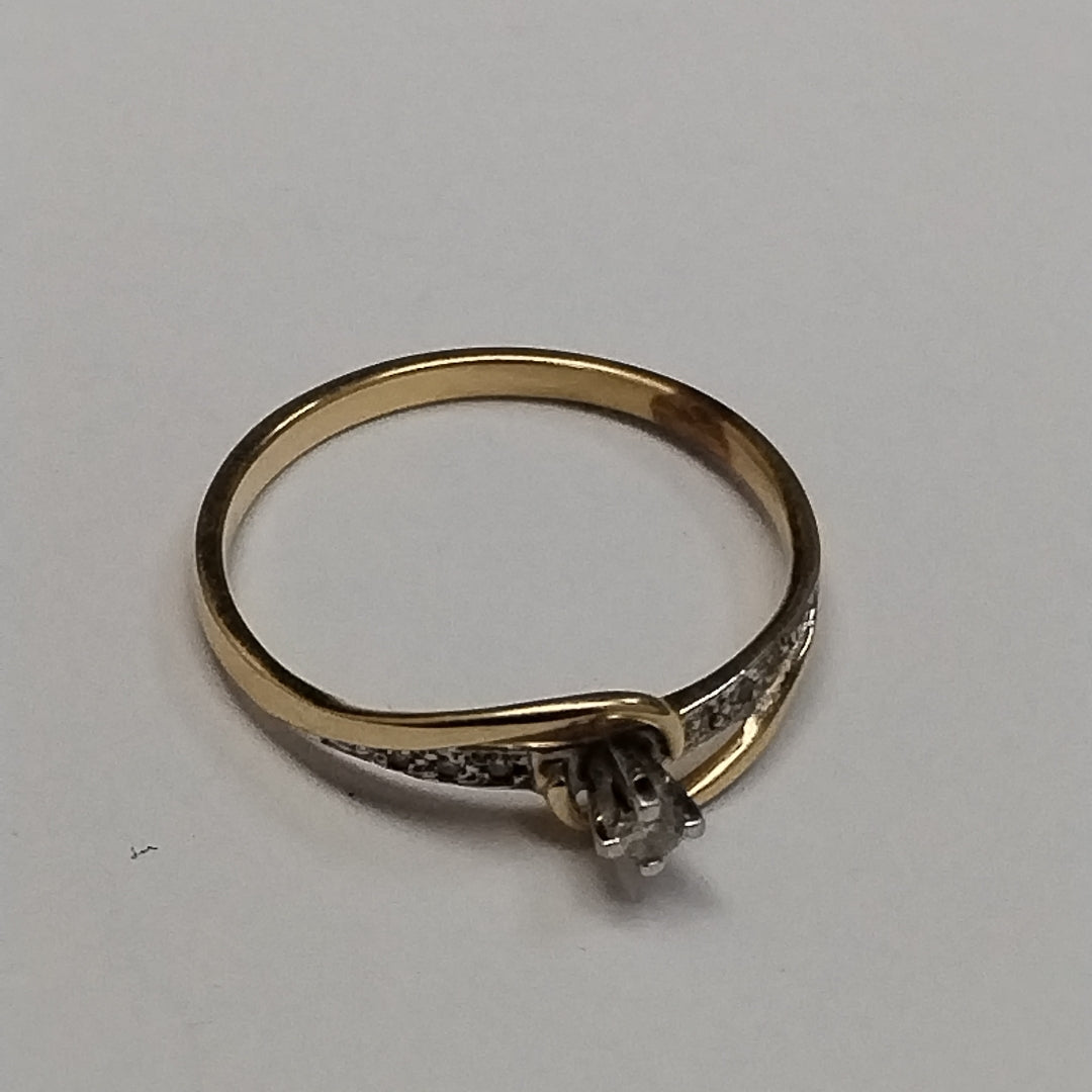 SOLITARIO ORO 14 K 1.9 GRMS (SEMINUEVO)