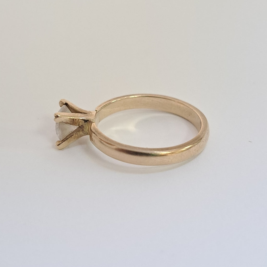 SOLITARIO ORO 10 K 3.6 GRMS (SEMINUEVO)