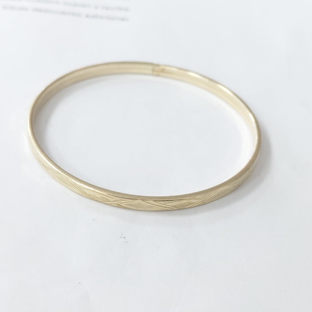 PULSERA RIGIDA ORO 10 K 5.1 GRMS (SEMINUEVO)
