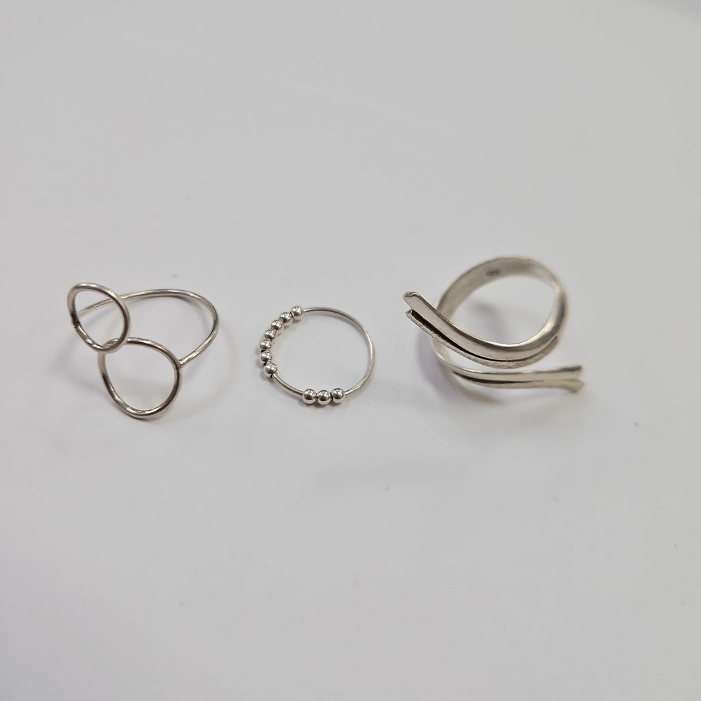 ANILLITO, ANILLO, ARRACADAS PAR PLATA 35.7 GRMS (SEMINUEVO)