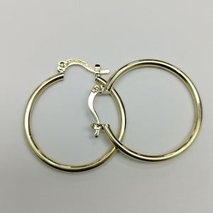 ARETES TEJIDO ARRACADAS LISAS 14K 1.5 GR (NUEVO)