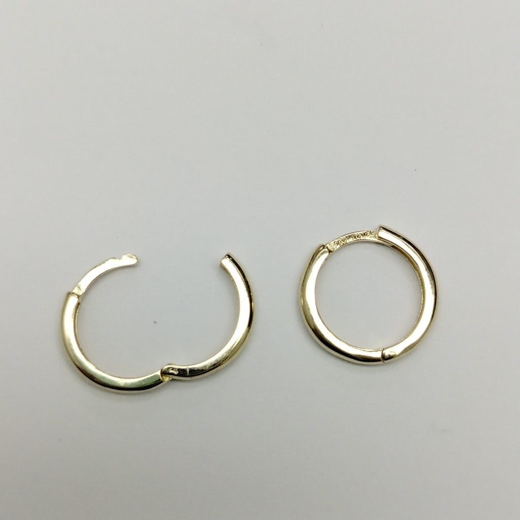 ARETES HUGGIES LISAS 14K 1.6 GR (NUEVO)