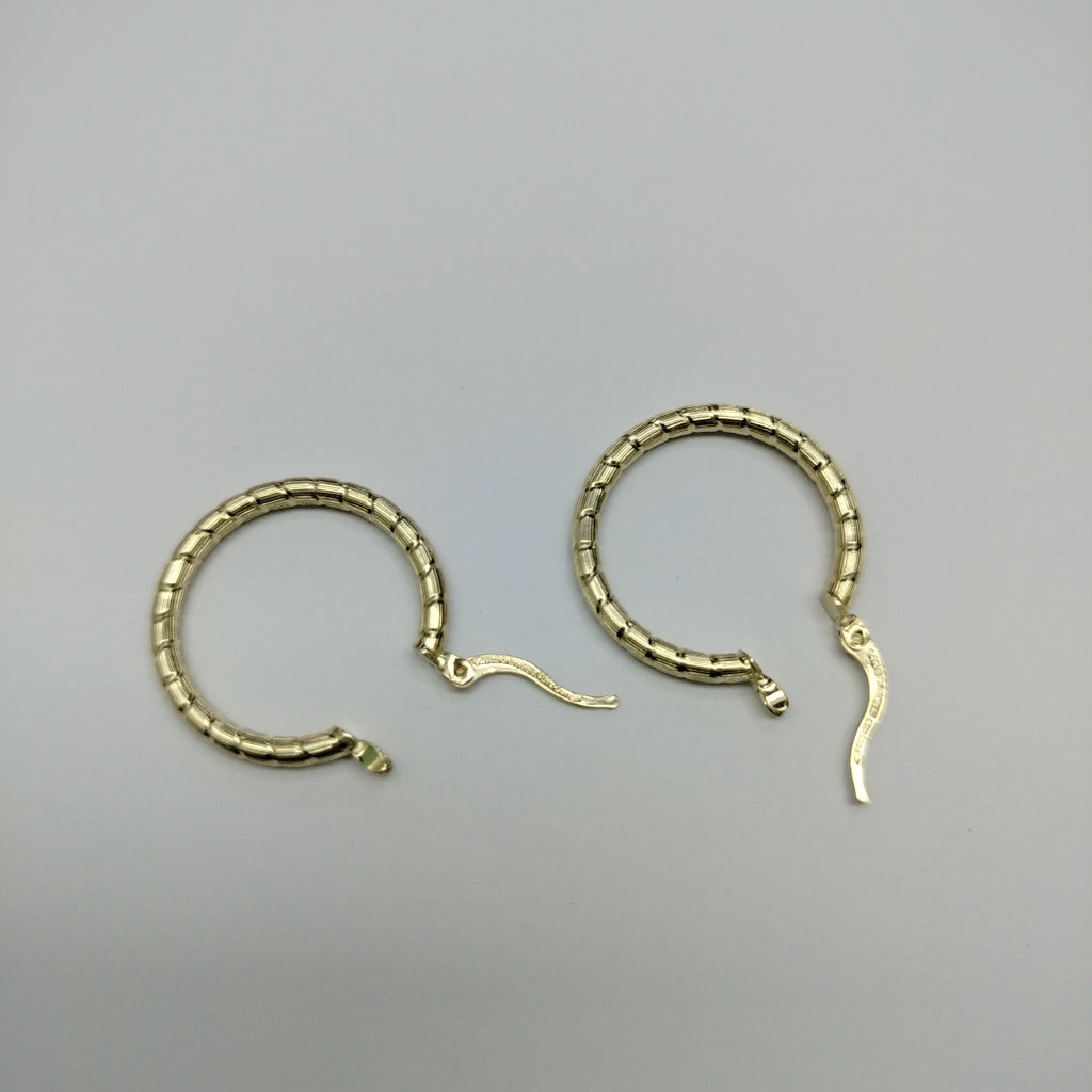 ARETES ARRACADAS LABRADAS 14K 3.3 GR (NUEVO)