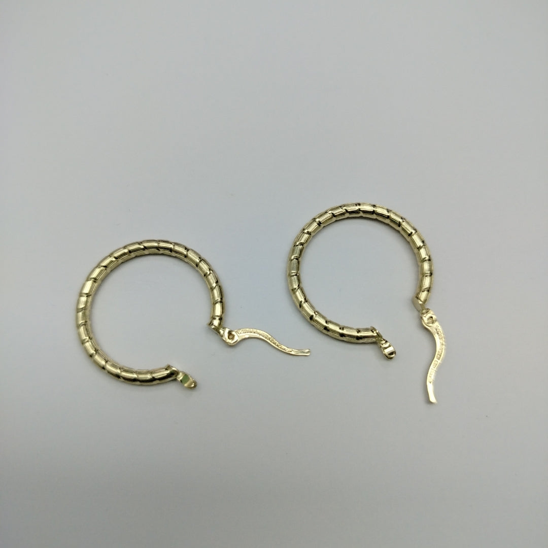 ARETES ARRACADAS LABRADAS 14K 3.3 GR (NUEVO)