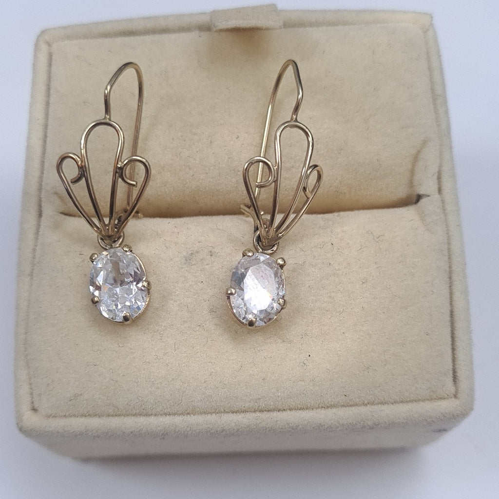 ARETES PAR ORO 10 K 2.2 GRMS (SEMINUEVO)