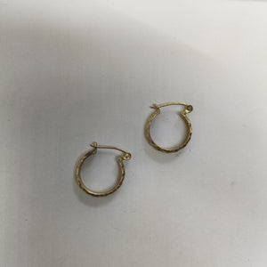 ARRACADAS PAR ORO 8 K 1.7 GRMS (SEMINUEVO)