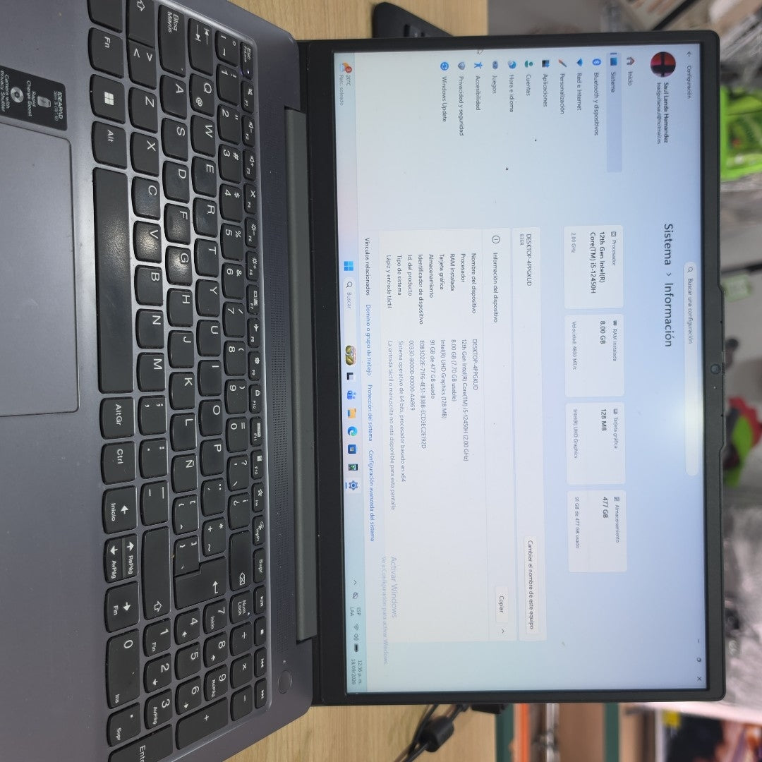 LAPTOP LENOVO IDEAPAD SLIM 3 15IAH8 (2024) 512 GB SSD 8 GB RAM (SEMINUEVO)