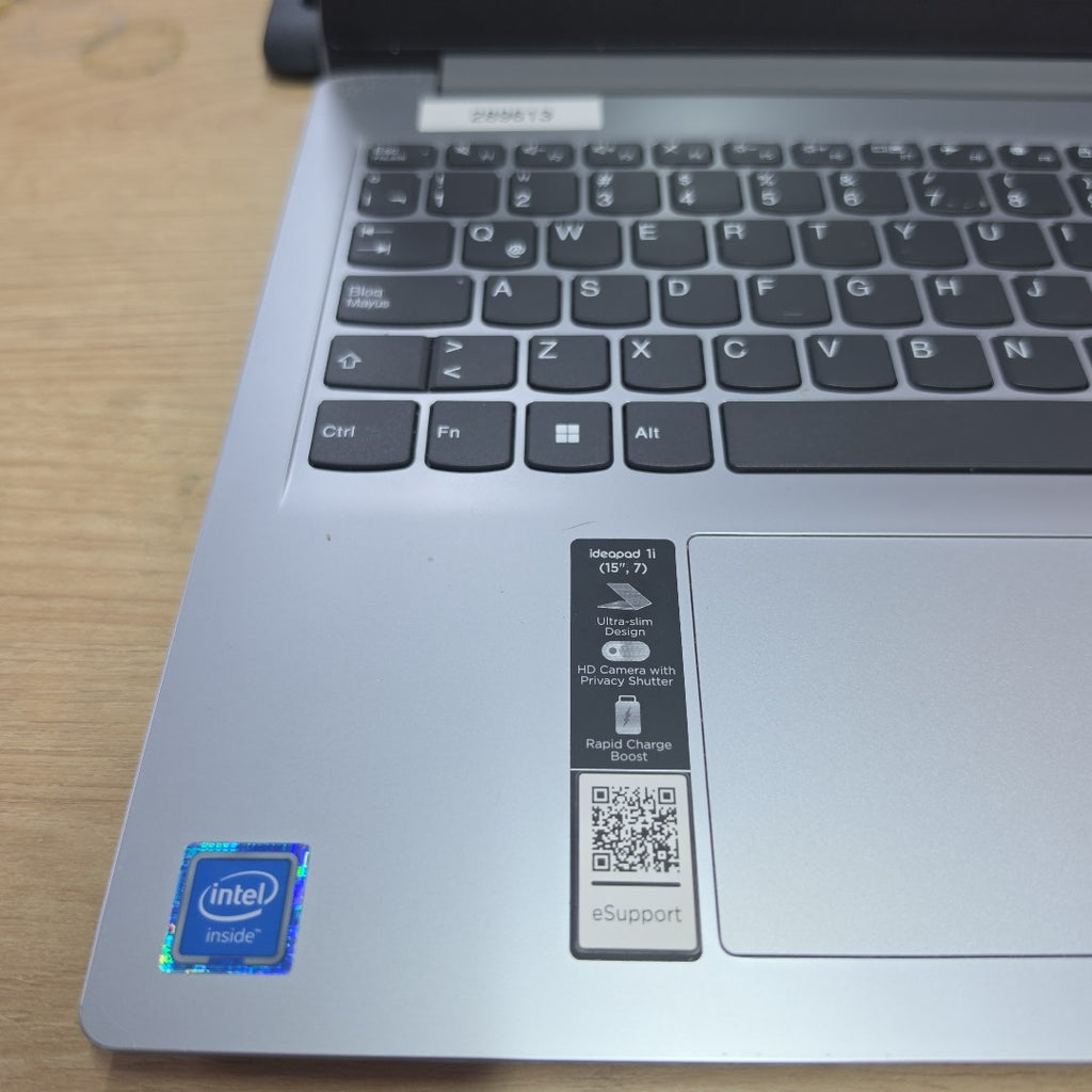 LAPTOP LENOVO IDEAPAD 1 15IGL7 (2024) 256 GB SSD 8 GB RAM (SEMINUEVO)