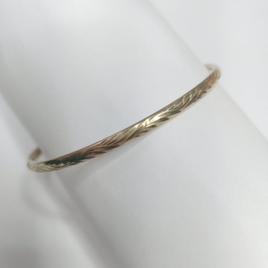 PULSERA RIGIDA ORO 10 K 4.1 GRMS (SEMINUEVO)