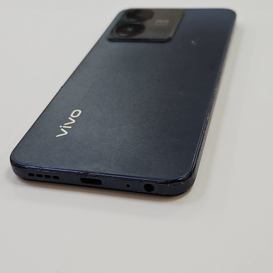 CELULAR VIVO Y18 V2333 128 GB 6 GB (SEMINUEVO)