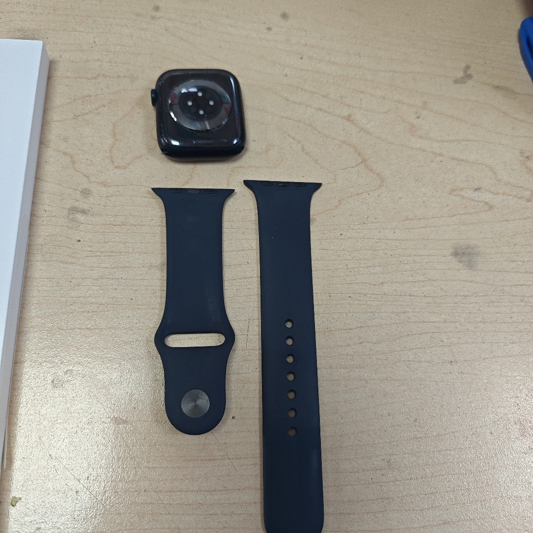 SMARTWATCH APPLE SERIES 9 ALUMINIO A2980 45 MM GPS (SEMINUEVO)