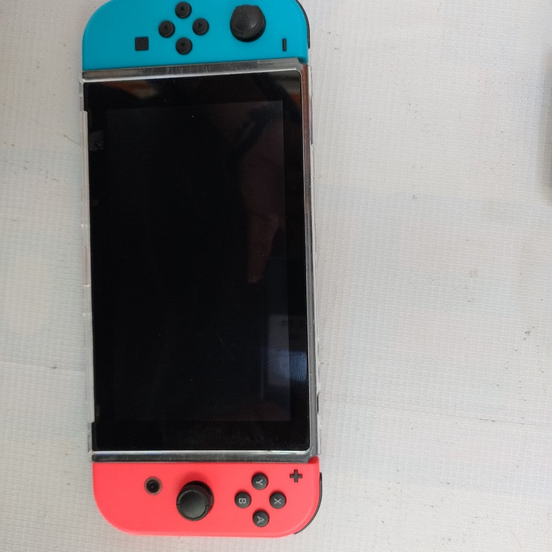 CONSOLA DE VIDEOJUEGO NINTENDO SWITCH 1.1 32 GB (SEMINUEVO)