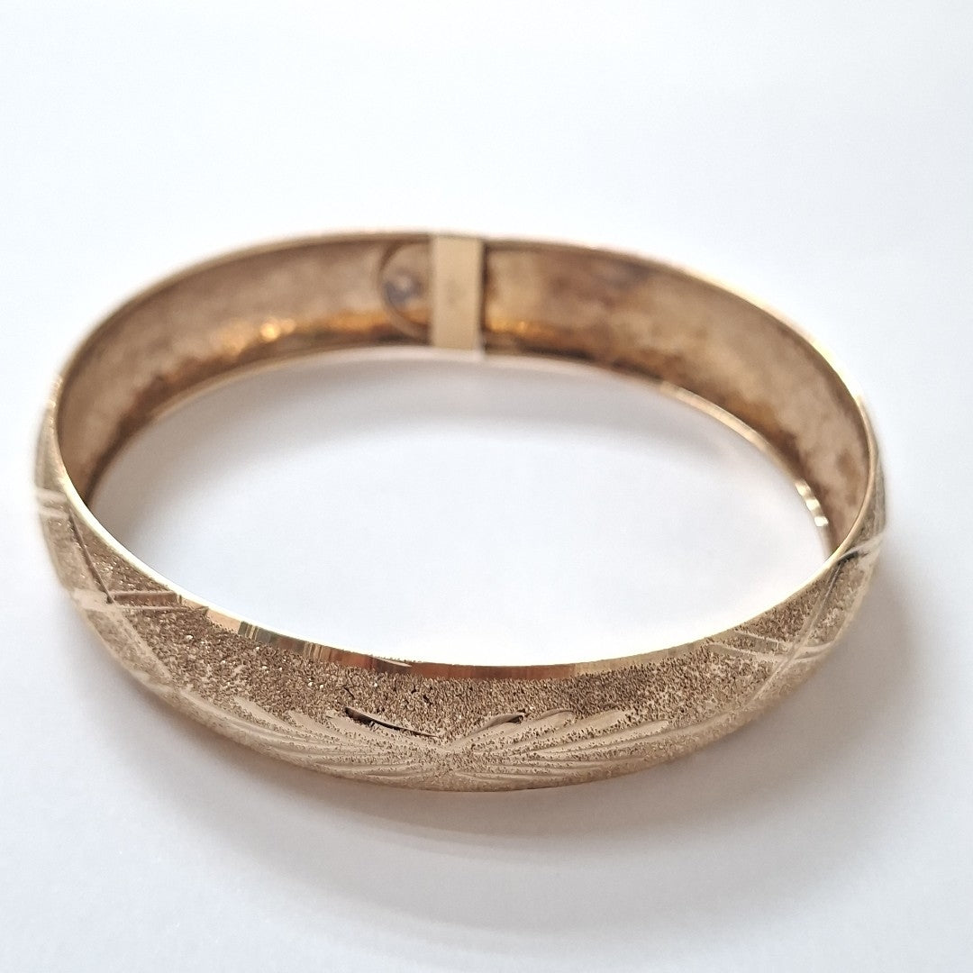 PULSERA RIGIDA ORO 10 K 9.9 GRMS (SEMINUEVO)