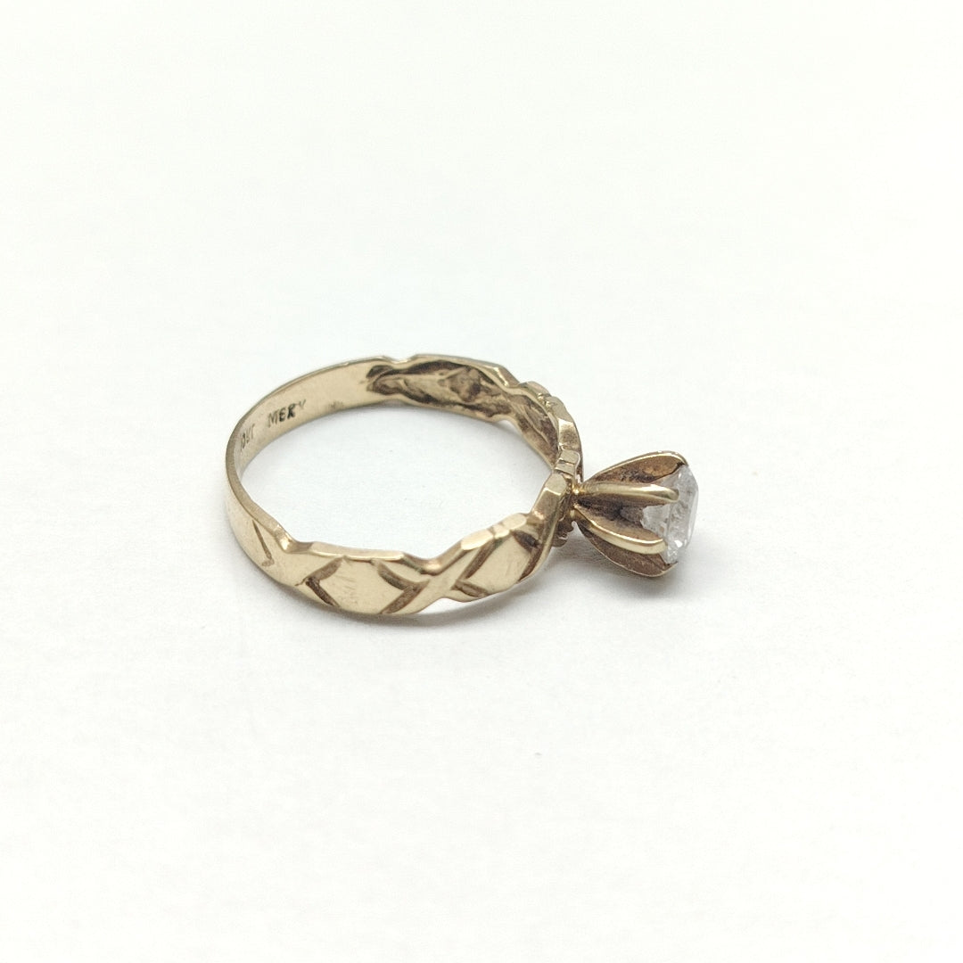 ANILLO ORO 10 K 1.9 GRMS (SEMINUEVO)