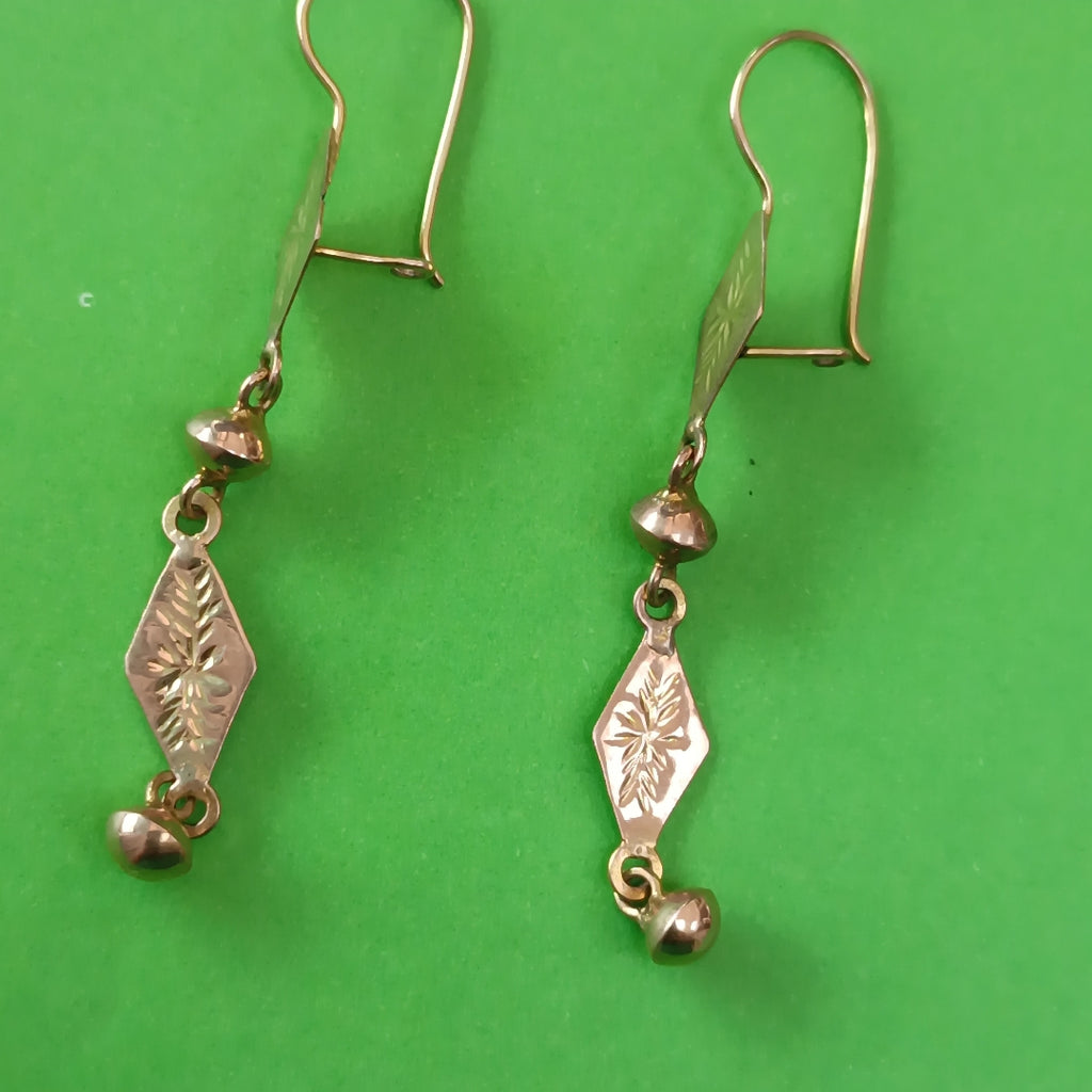 ARETES PAR ORO 10 K 1.8 GRMS (SEMINUEVO)
