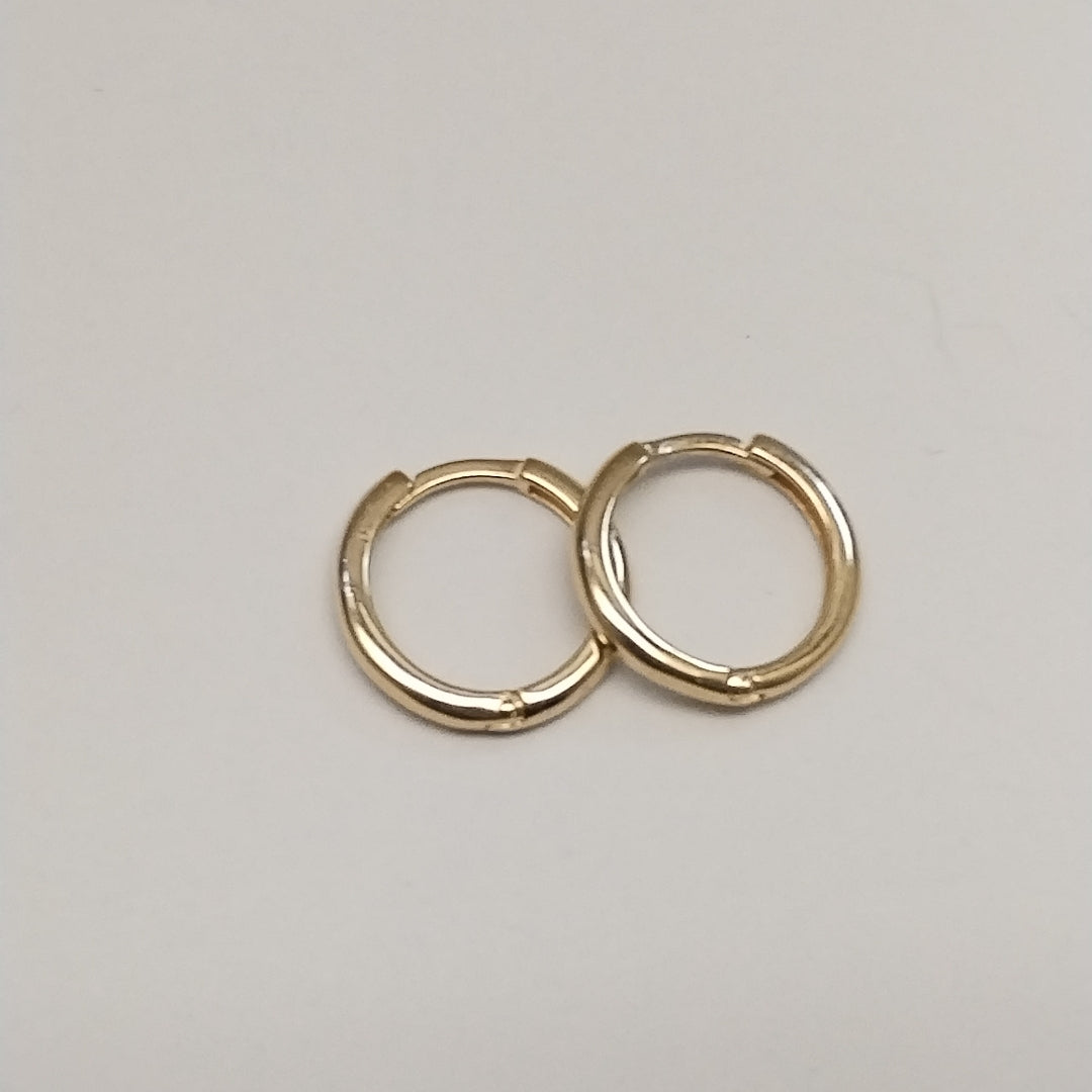 ARETES HUGGIES LISAS 14K 1.5 GR (NUEVO)
