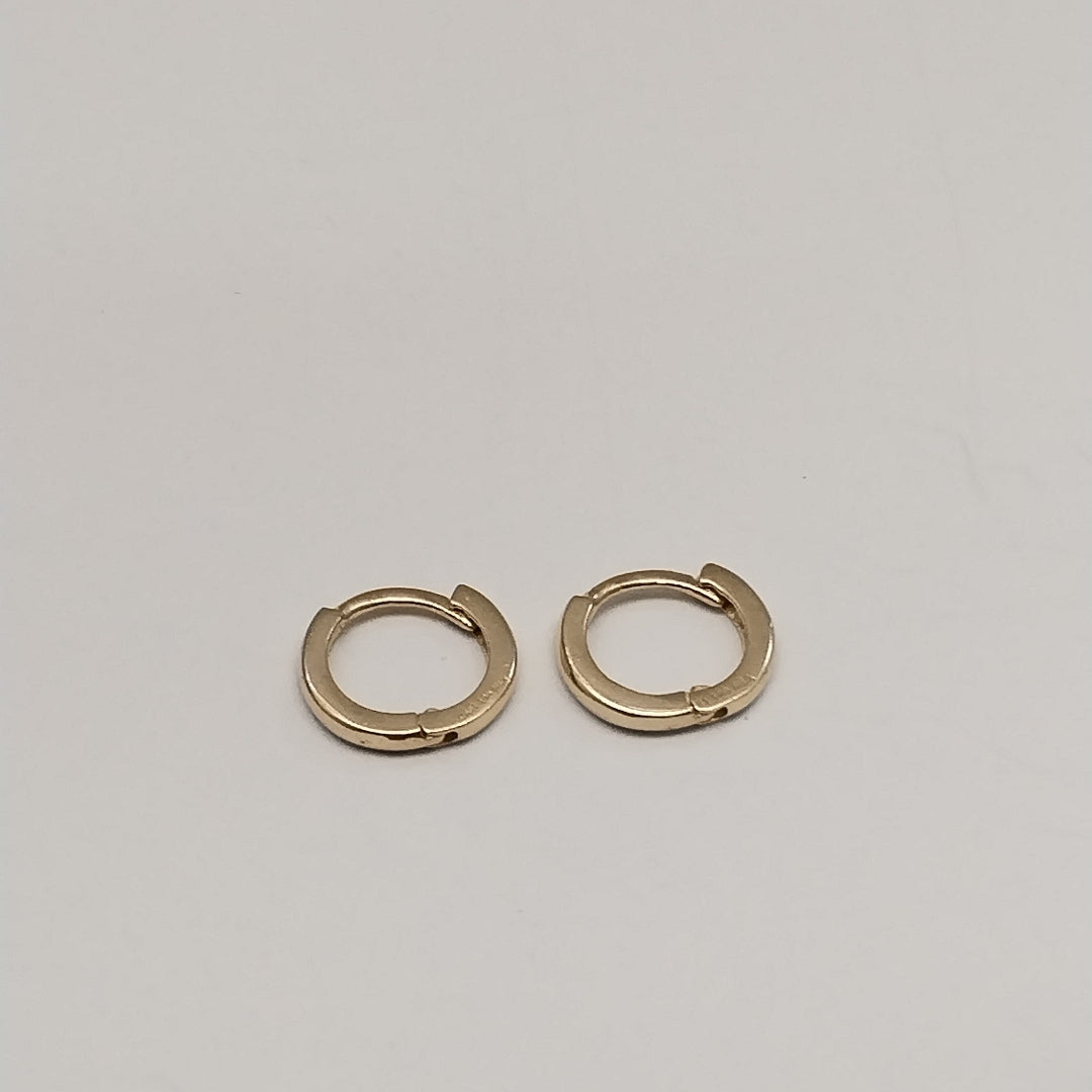 ARETES HUGGIE 14K 1.4 GR (NUEVO)