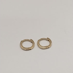 ARETES HUGGIE 14K 1.4 GR (NUEVO)