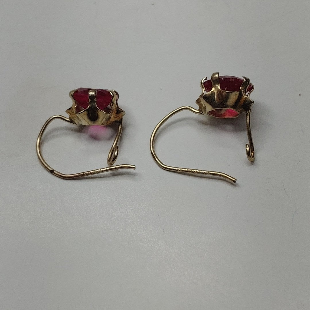 ARETES PAR ORO 10 K 0.8 GRMS (SEMINUEVO)