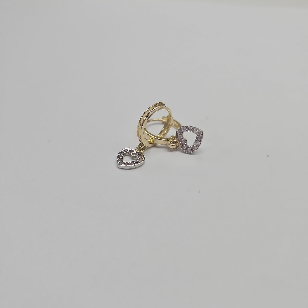 ARETES HUGGIES CON DIJE CORAZON Y CIRCONIAS 14K 2.2 GR (NUEVO)