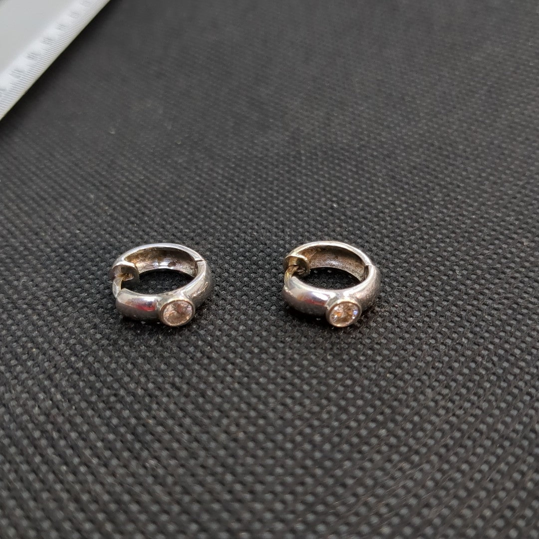 ARRACADAS PAR ORO BLANCO 14 K 5,30 GRMS (SEMINUEVO)