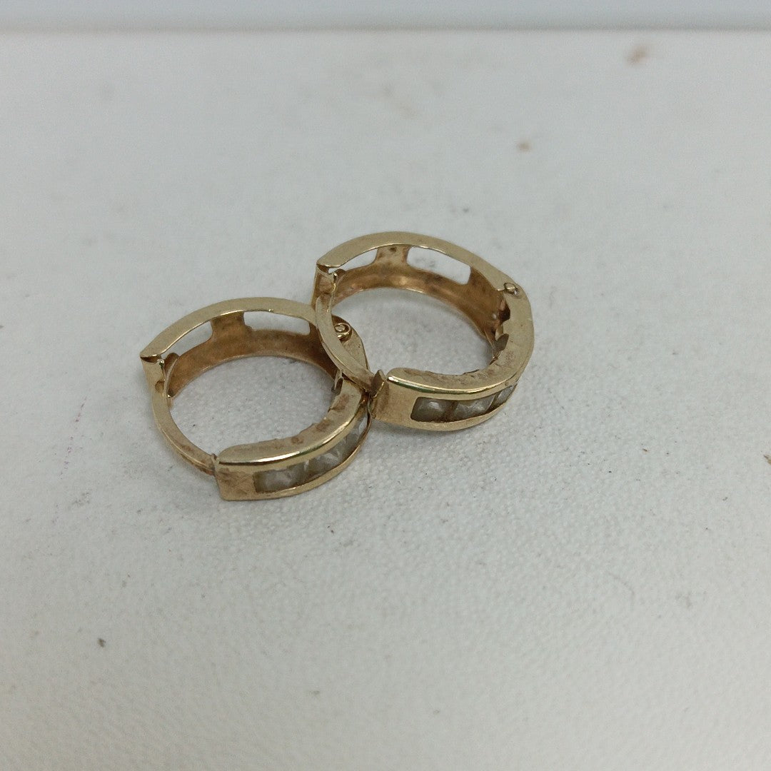 ARRACADAS PAR ORO 10 K 1.4 GRMS (SEMINUEVO)