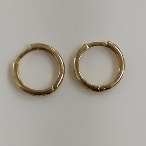 ARETES HUGGIES C CIRCONIA 14K 1.7 GR (NUEVO)
