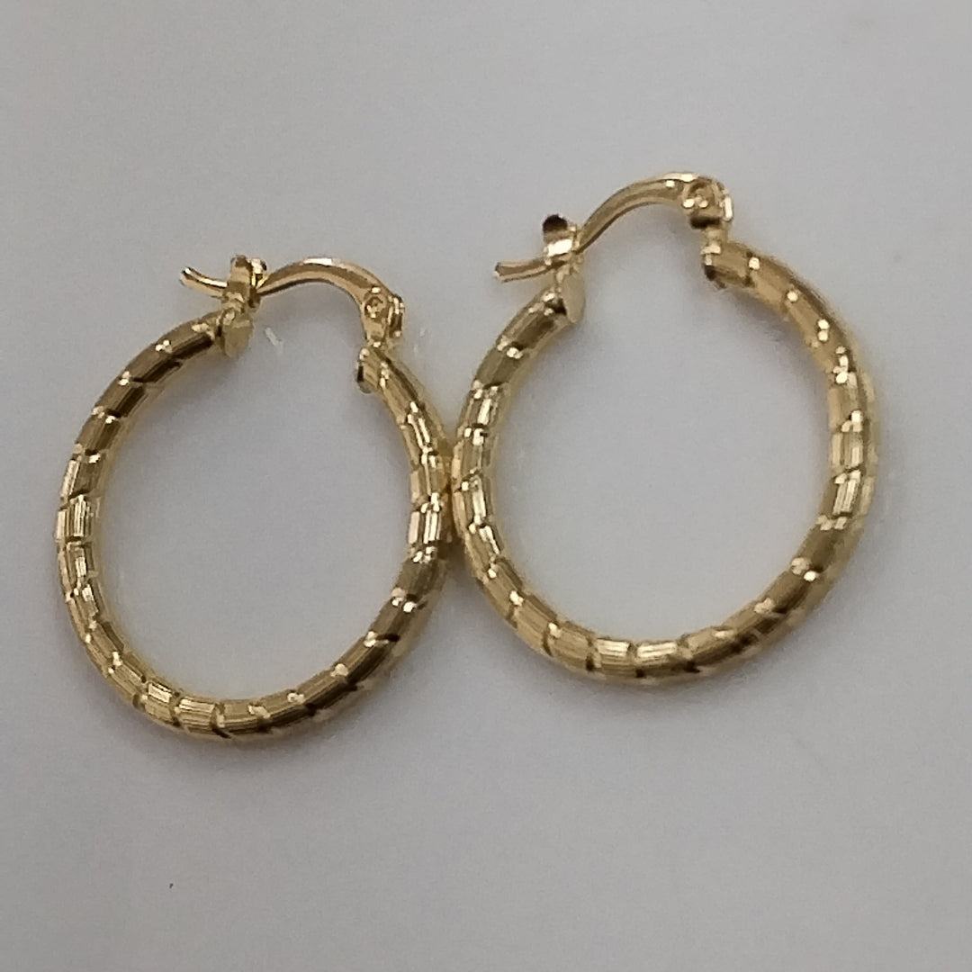ARETES ARRACADAS LABRADAS 14K 3.3 GR (NUEVO)
