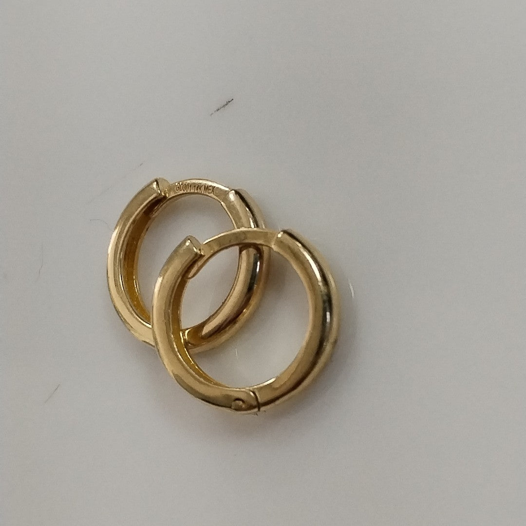 ARETES HUGGIES LISAS 14K 1.3 GR (NUEVO)